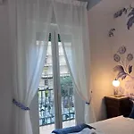 아파트 Serapide13 A Santa Lucia
